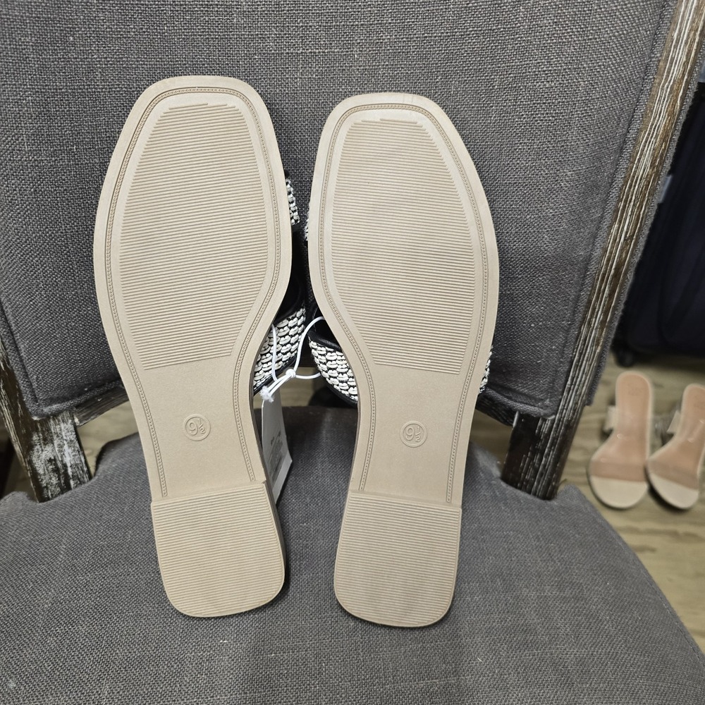 Women's Nina Sandals with Memory Foam Insole A New Day™ Onyx Size 9.5 - Picture 6 of 6